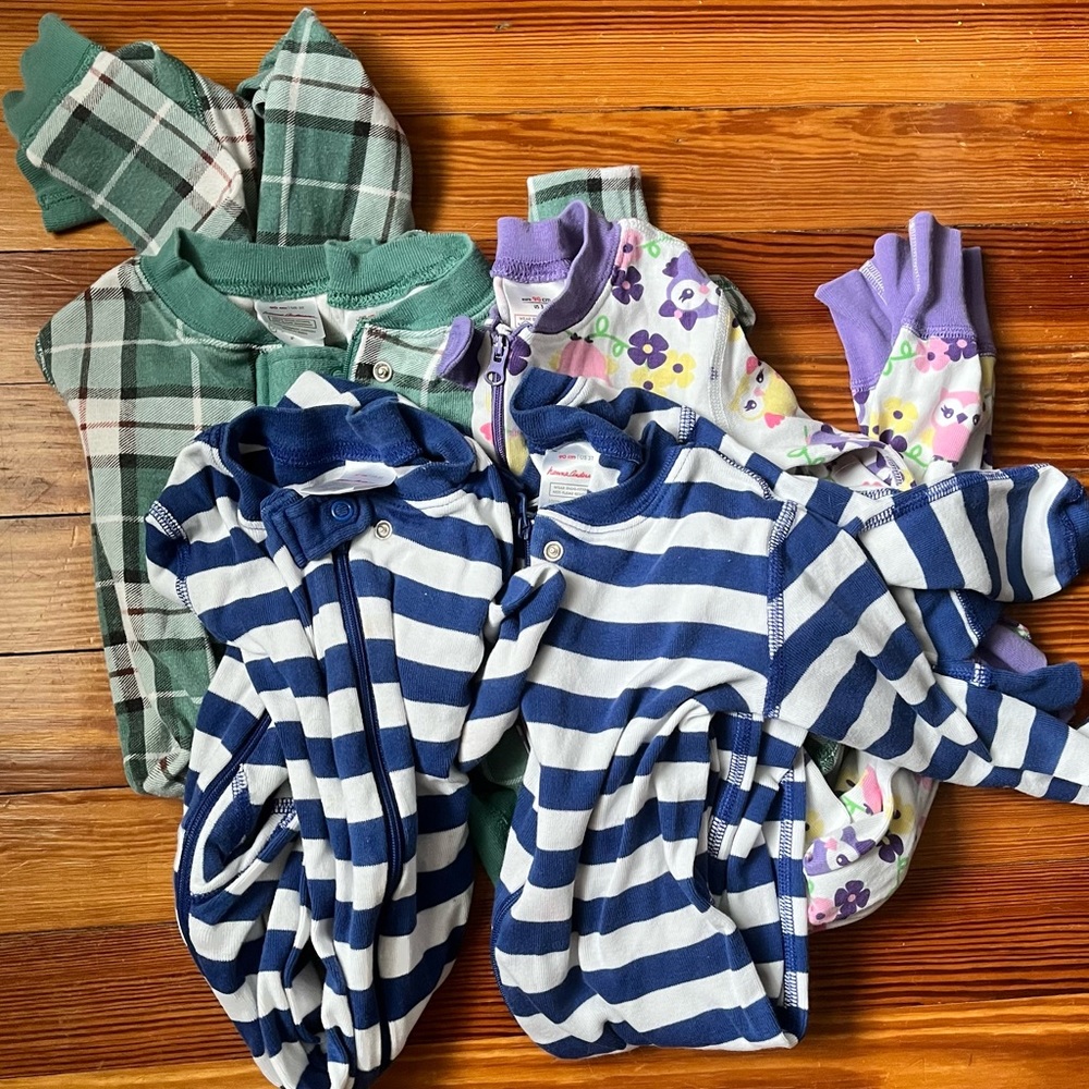 Bundle of five pairs of 3t Hanna andersson pajamas